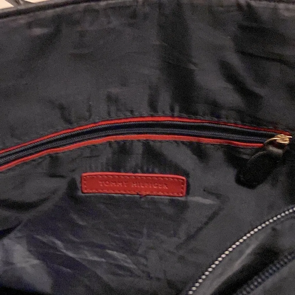 Tommy Hilfiger bag - Image 8