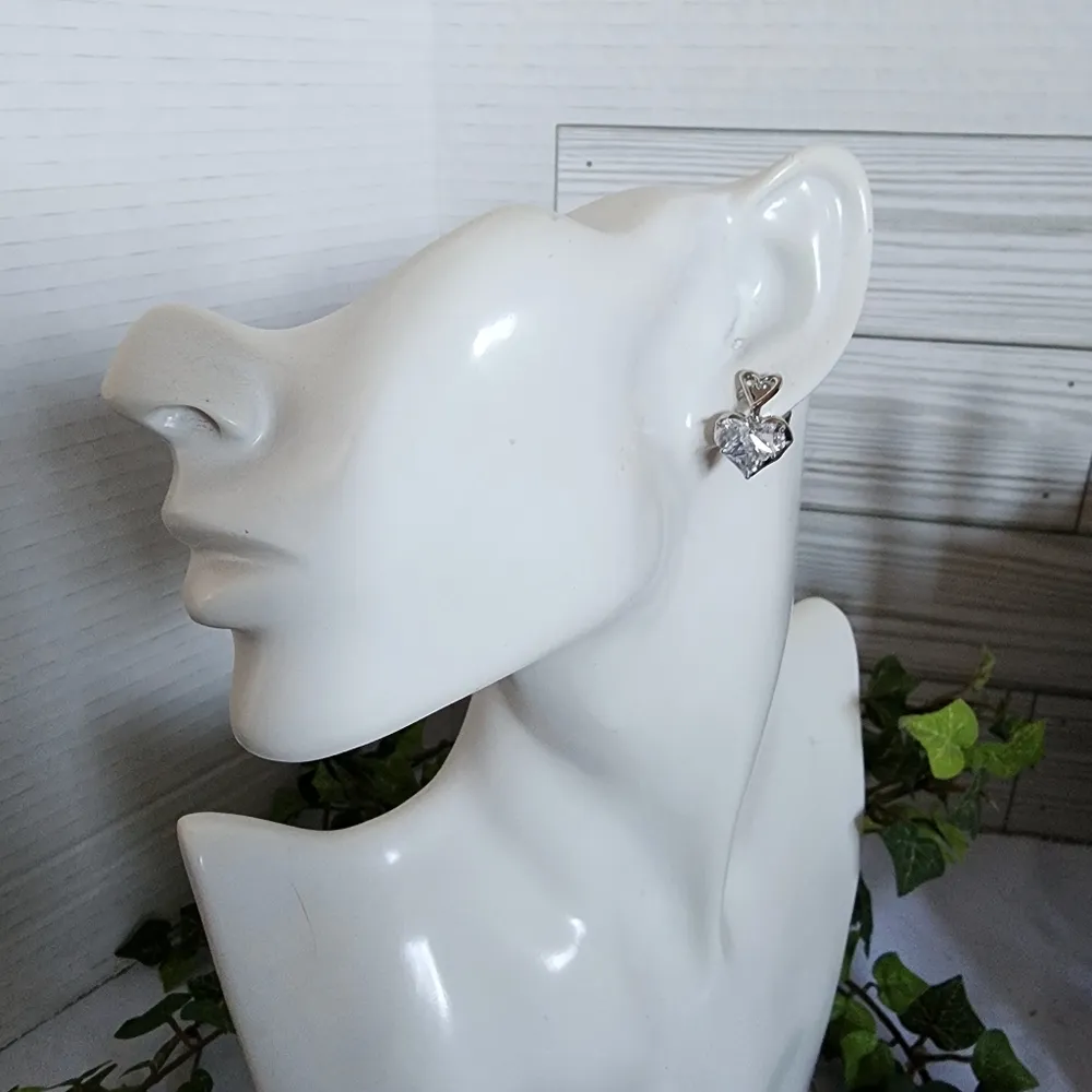 Clip On Earrings White Gold with Cubic Zirconia Hearts Silver - Image 9