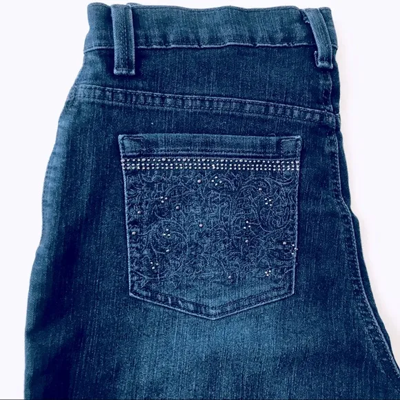 Gloria Vanderbilt Jeans - Image 2