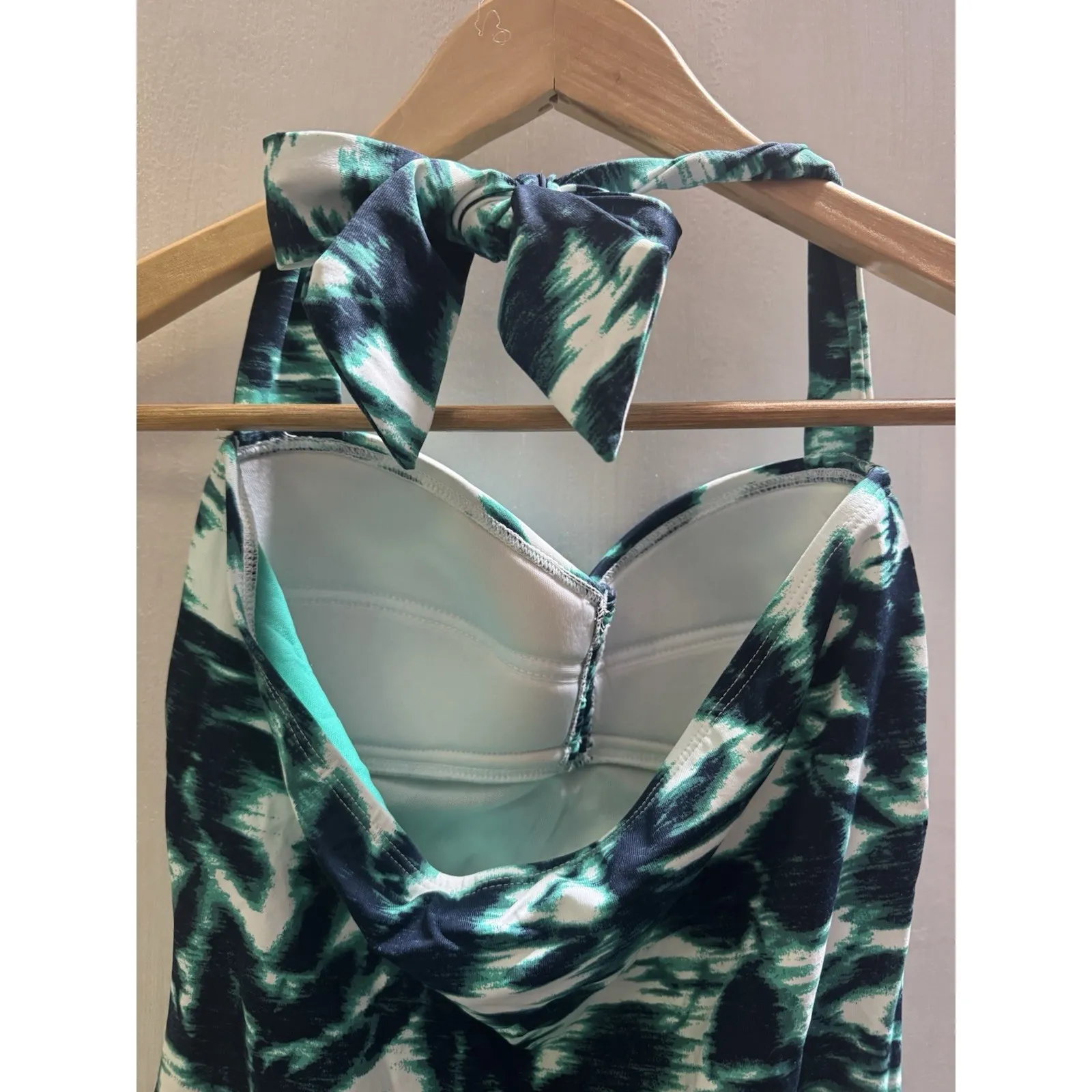 TOMMY BAHAMA Green Blue Women's Size‎ 6 One Piece Swimsuit Tummy Control Padded - Image 6