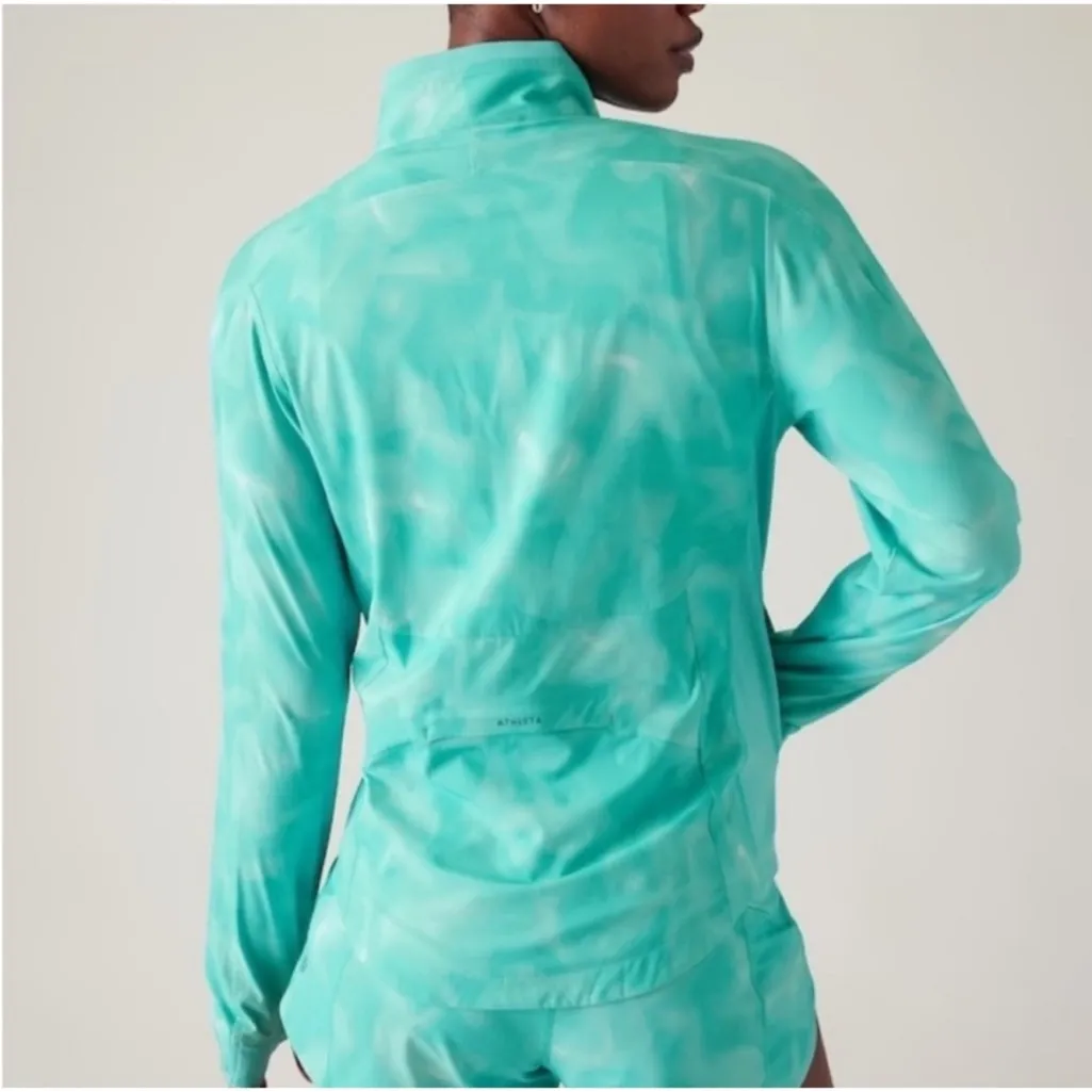Athleta Run With It Printed Jacket Size Medium Tall Turquoise Teal Tie Dye - Image 3