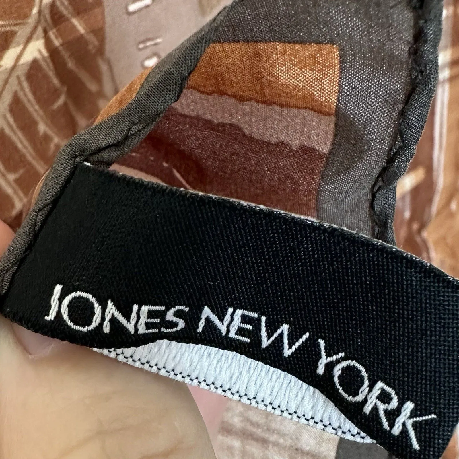 Jones New York Silk Scarf Multicolor Leaf Print Fall Foliage Earth Tones Fairy - Image 3