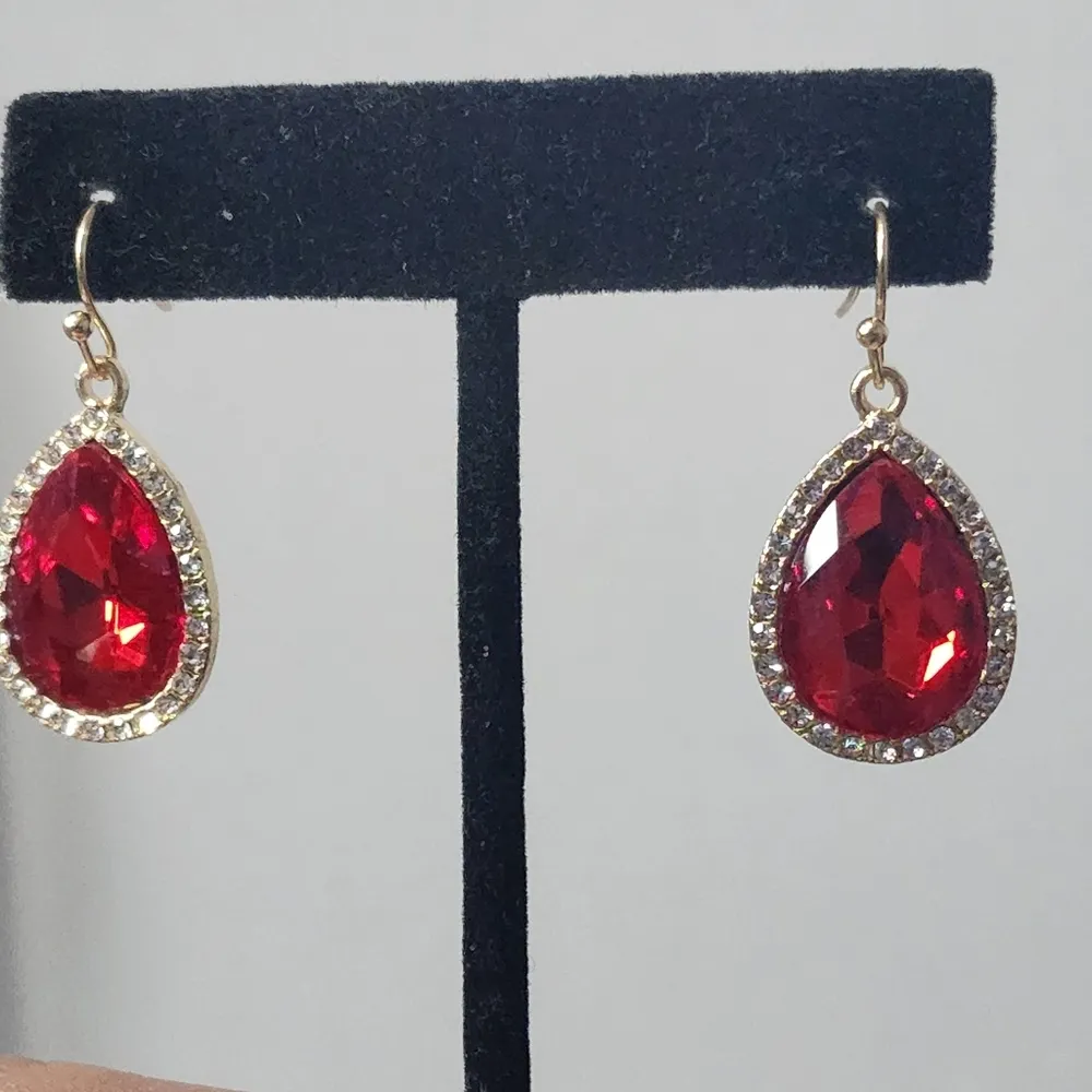 Multi Color Crystal Statement Crystal Necklace Earrings Set Green - Image 5