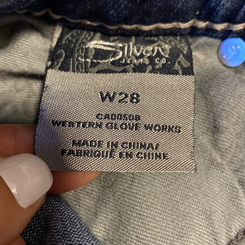 Silver Aiko women’s blue jeans capris size W28 - Image 9