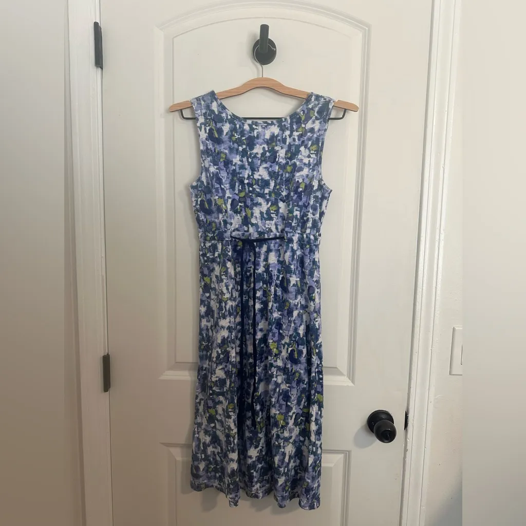 Eddie Bauer Blue and White Patterned cross over Midi Dress XS - Image 2