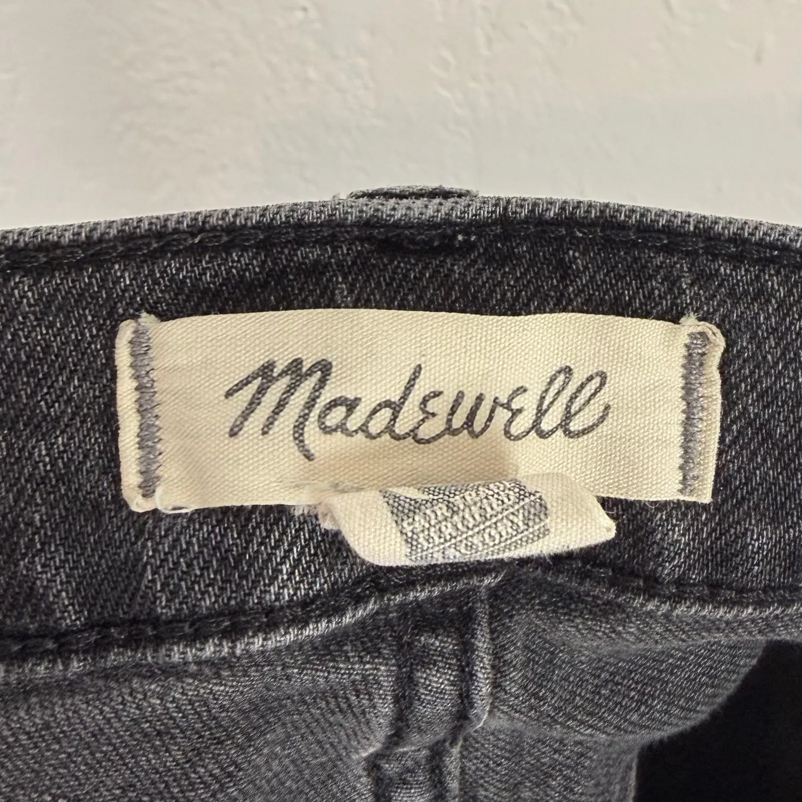Madewell The Perfect Vintage Jean Lunar Wash Size 29 - Image 4
