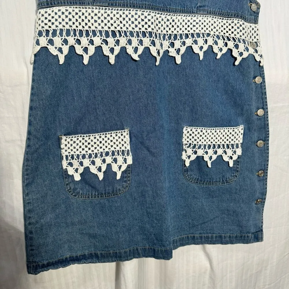 Cherokee Denim Dress Women’s Size Medium Lace Detaling Cotton Cottage Core Lagen - Image 2