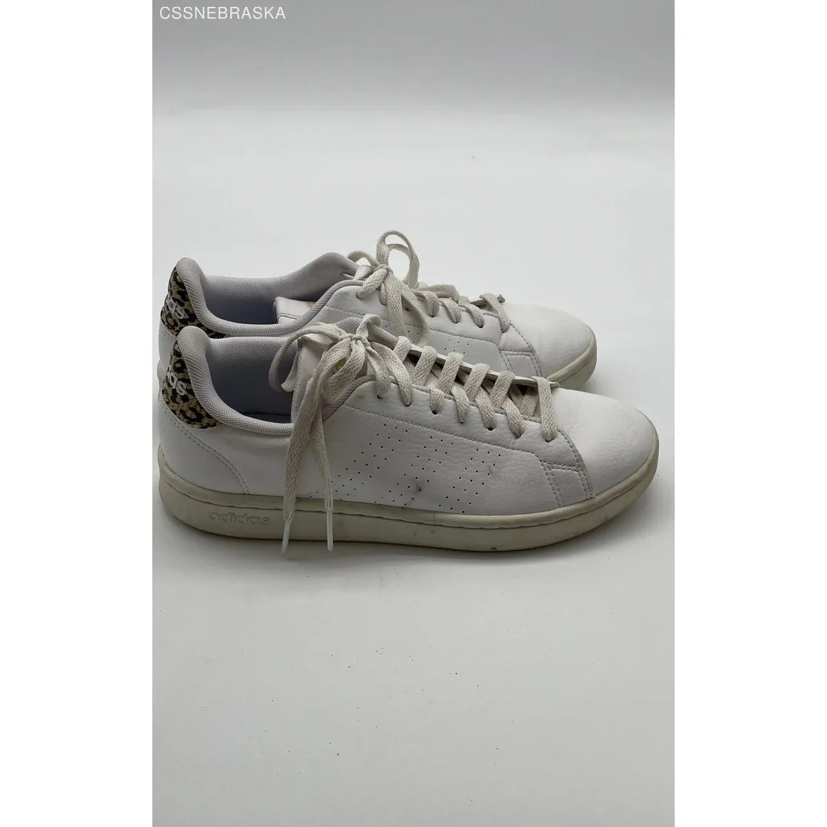 Adidas White Sneakers Womens Leopard Advantage Low Top Lace Up Shoes -‎ Size 8.5 - Image 4
