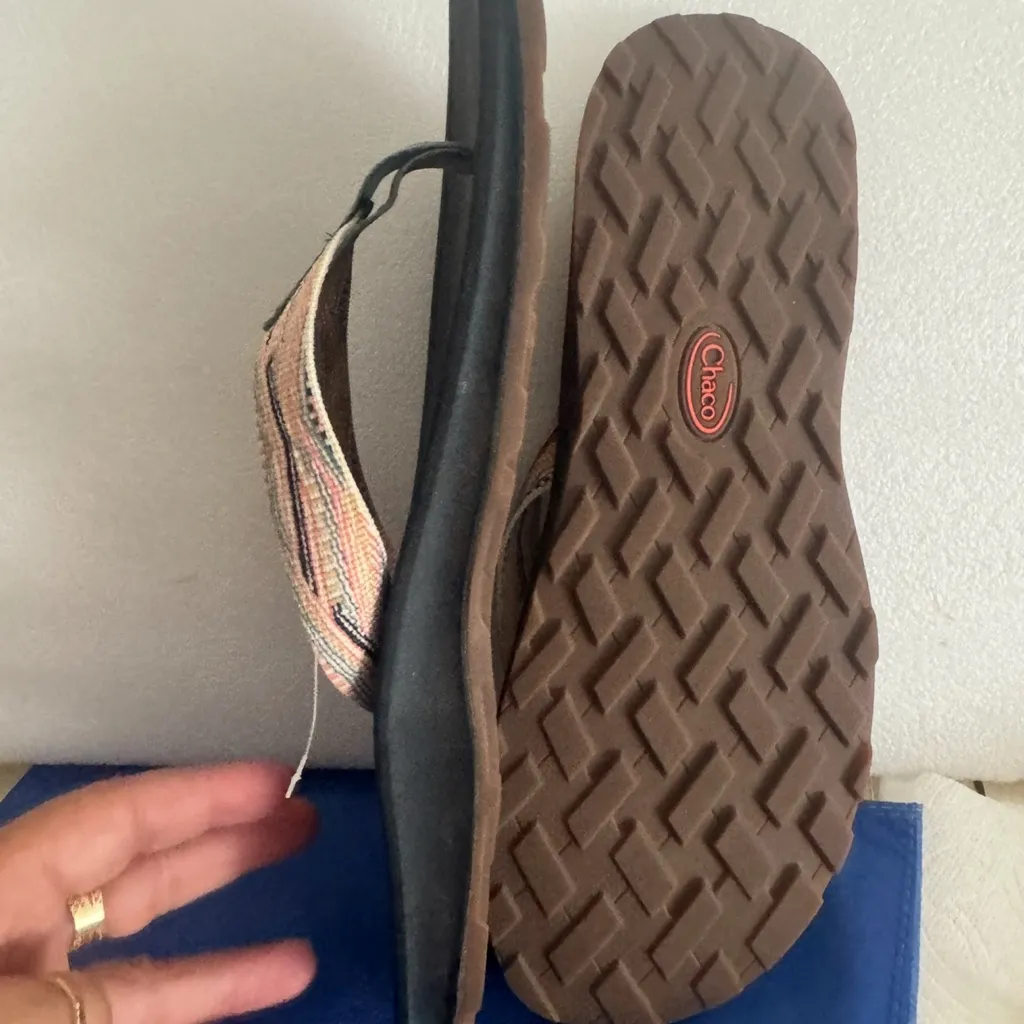 Chaco Playa Pro Women's Flip-Flops with Black and Multicolor Straps - Image 3