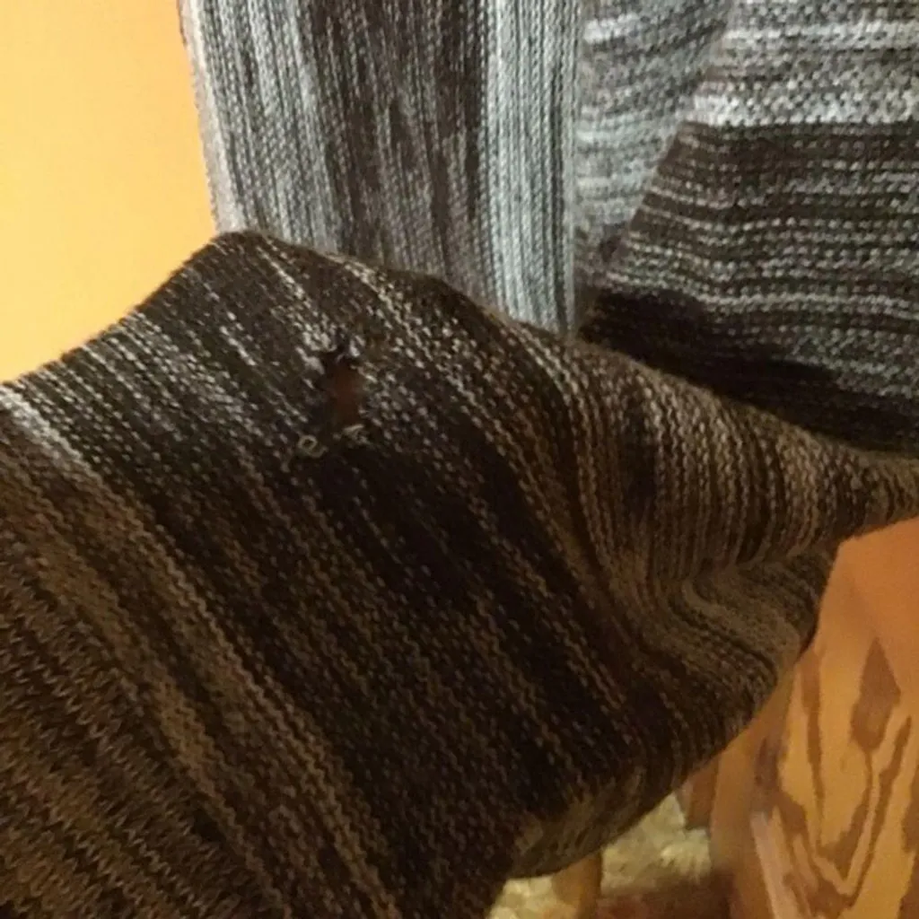 Vintage 1970s Hooded Bell Sleeve Knit Cardigan Sweater Brown Size M - Image 4