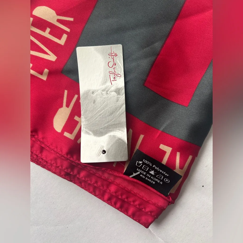 NWT 2012 Taylor Swift Red Era Silky Scarf - Image 4