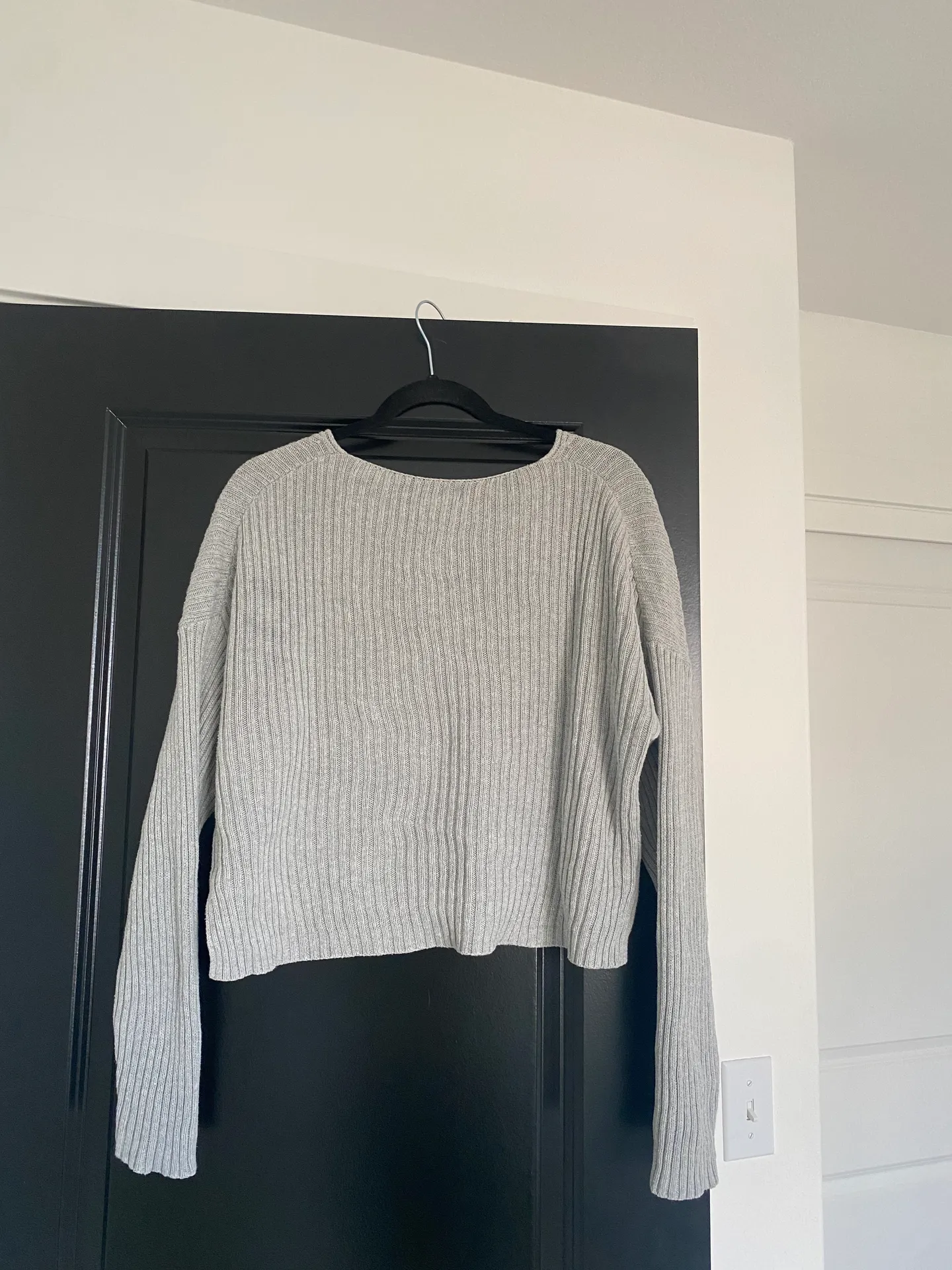 PacSun Neutral Sweater - Image 5