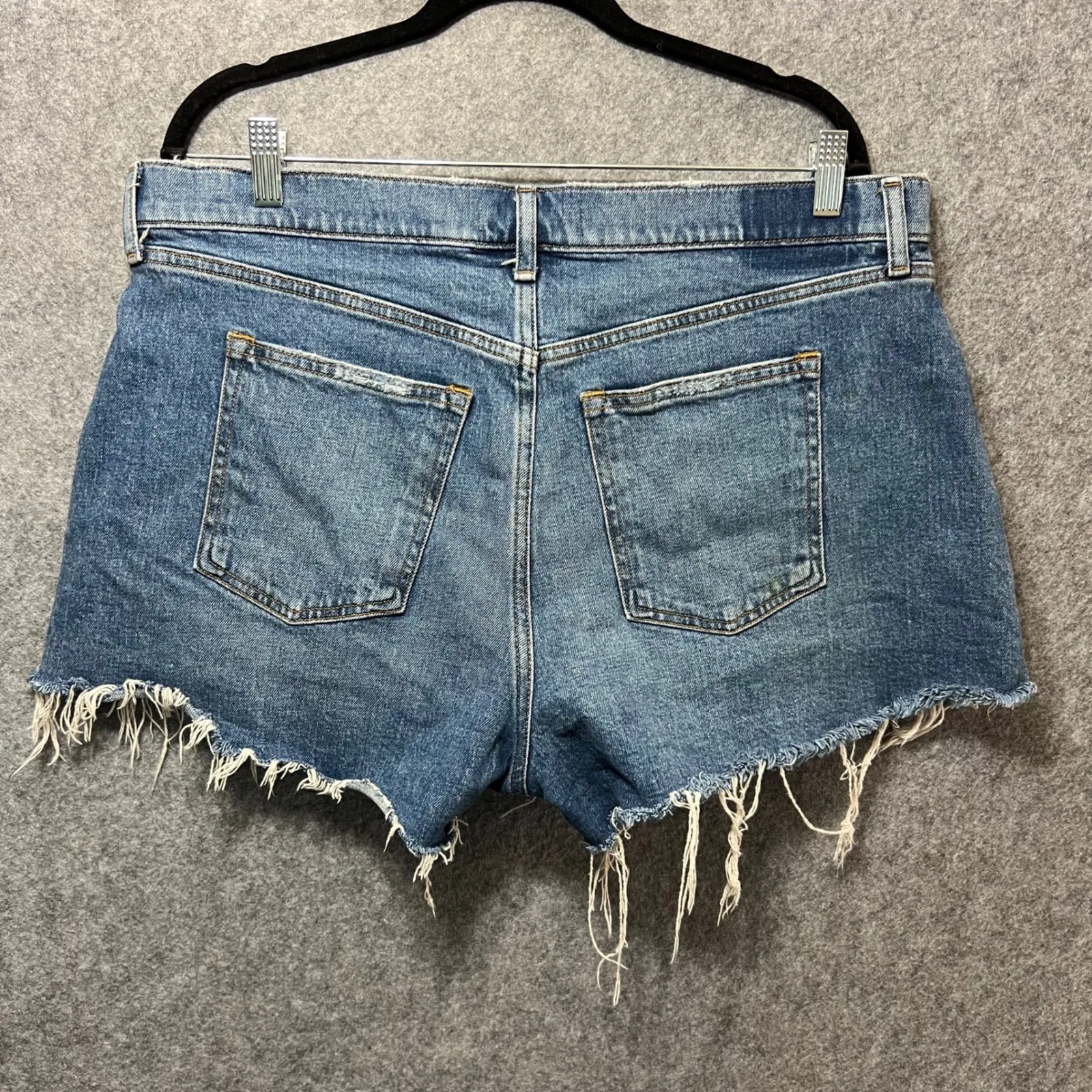 Abercrombie‎ & Fitch Mom Short Mid Rise Denim Jean Shorts Frayed Blue Size 16/33 - Image 7