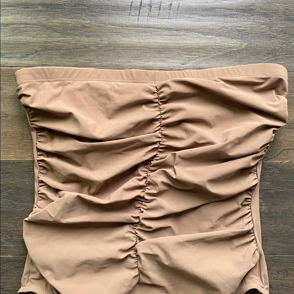 KARLA COLLETTO Ruched Bandeau Strapless Swimsuit Womens Sz 10 Cocoa Shelf Bra Brown - Image 2