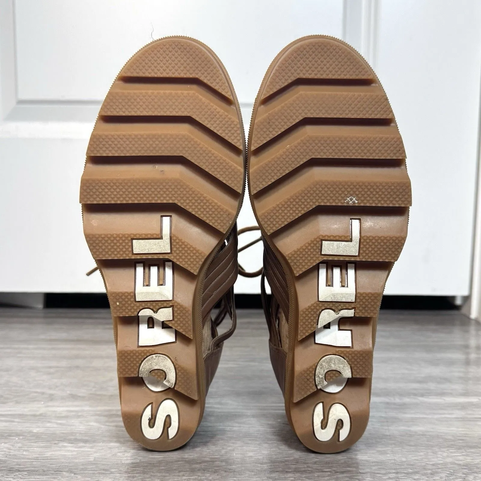 Sorel Joanie II Lace Huarache Wedge Sandal Size 10.5 Brown Leather Strappy - Image 4