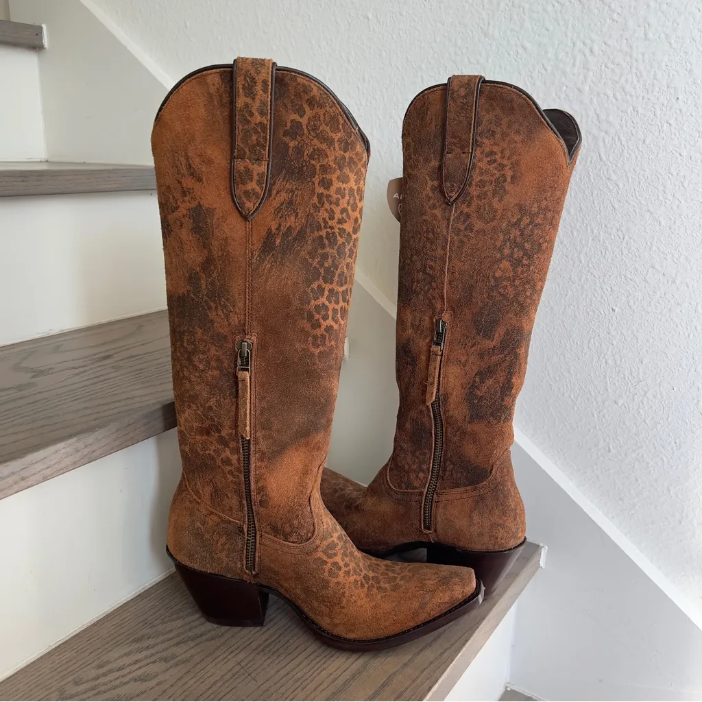 NWT Ariat Free People Casanova Western Cowboy Boots in Distressed Leopard Sz 7.5 - Image 7