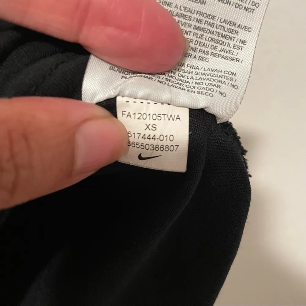 Nike Drifit Women’s Black V-Neck Victory Freak S/S Slim Fit‎ T Shirt Size XS - Image 9