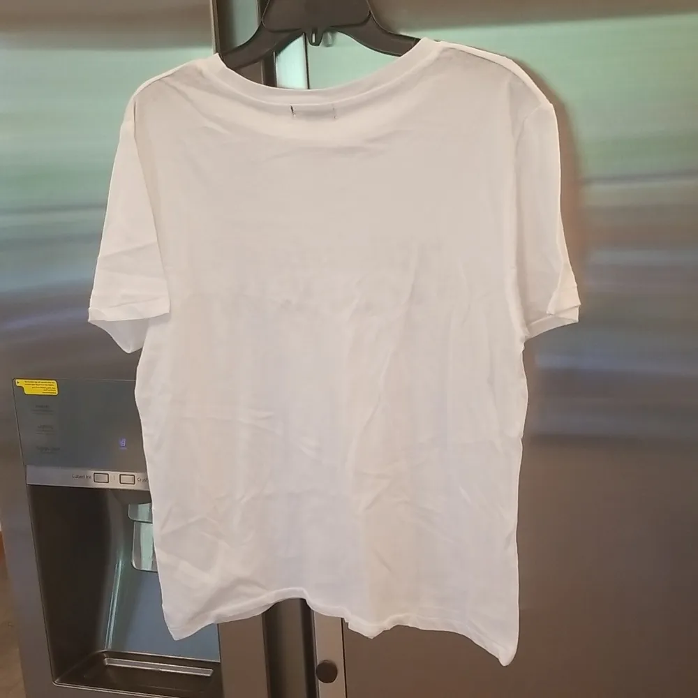 💕WILDFOX💕 Bikinis & Bellinis Graphic Tee L NWT - Image 2