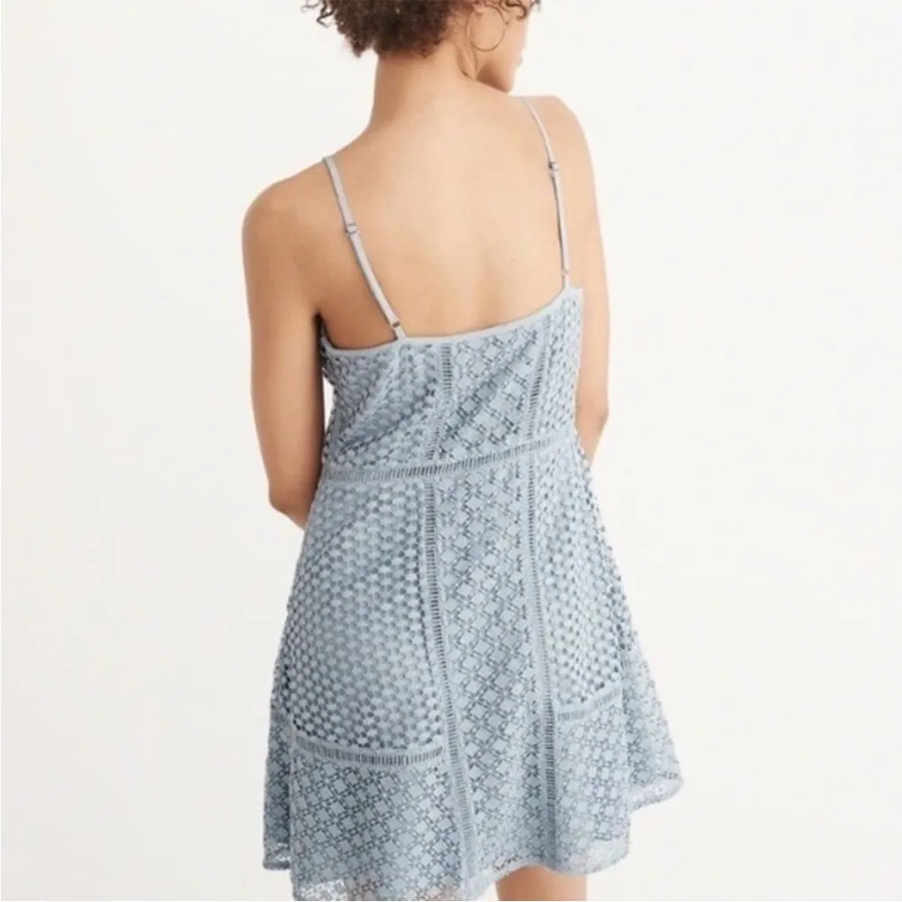Abercrombie & Fitch Lace Skater Dress Baby Blue Crochet Sz Small Spaghetti strap - Image 2
