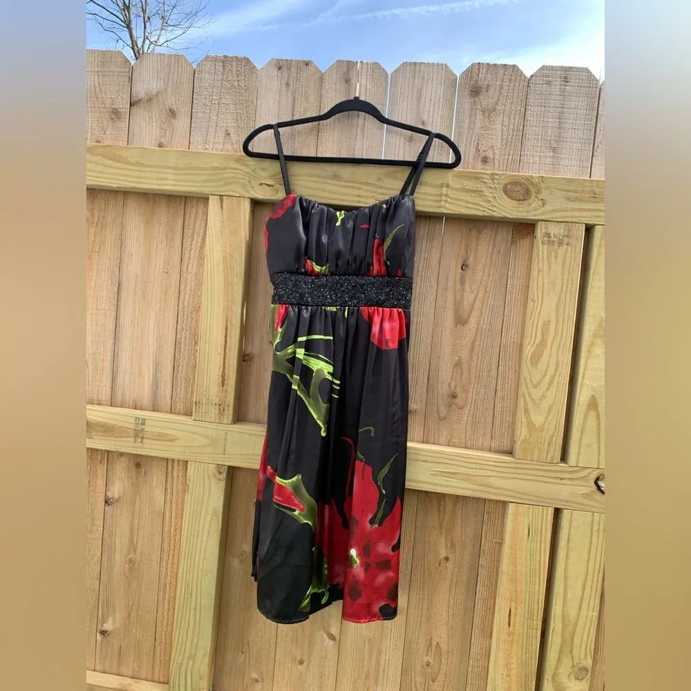 Roulette Women Black‎ Cocktail Dress 10 Red Beaded Sequin Flowers Goth Vampy Y2k Black - Image 3