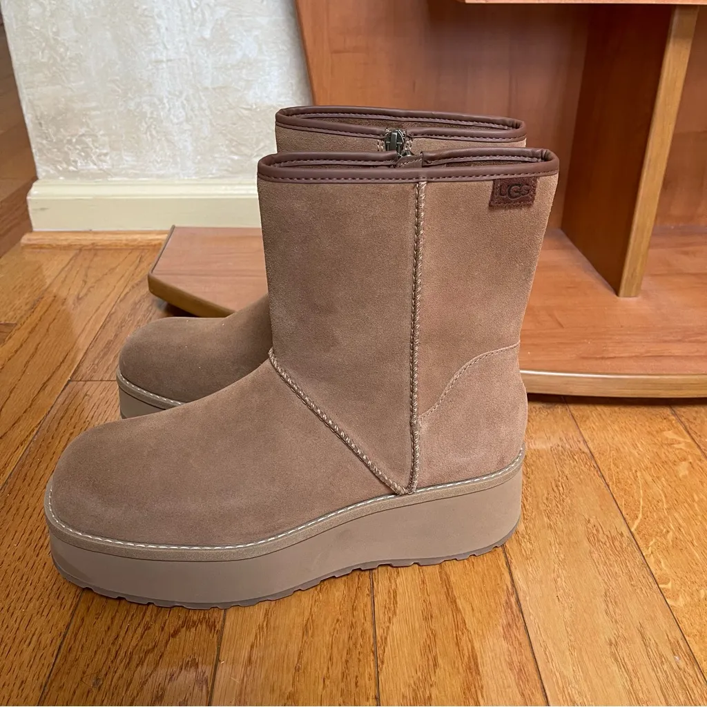 UGG Woman’s Cityfunc CHESTNUT Mid Boots Square toes Platform New Sz 9 - Image 9