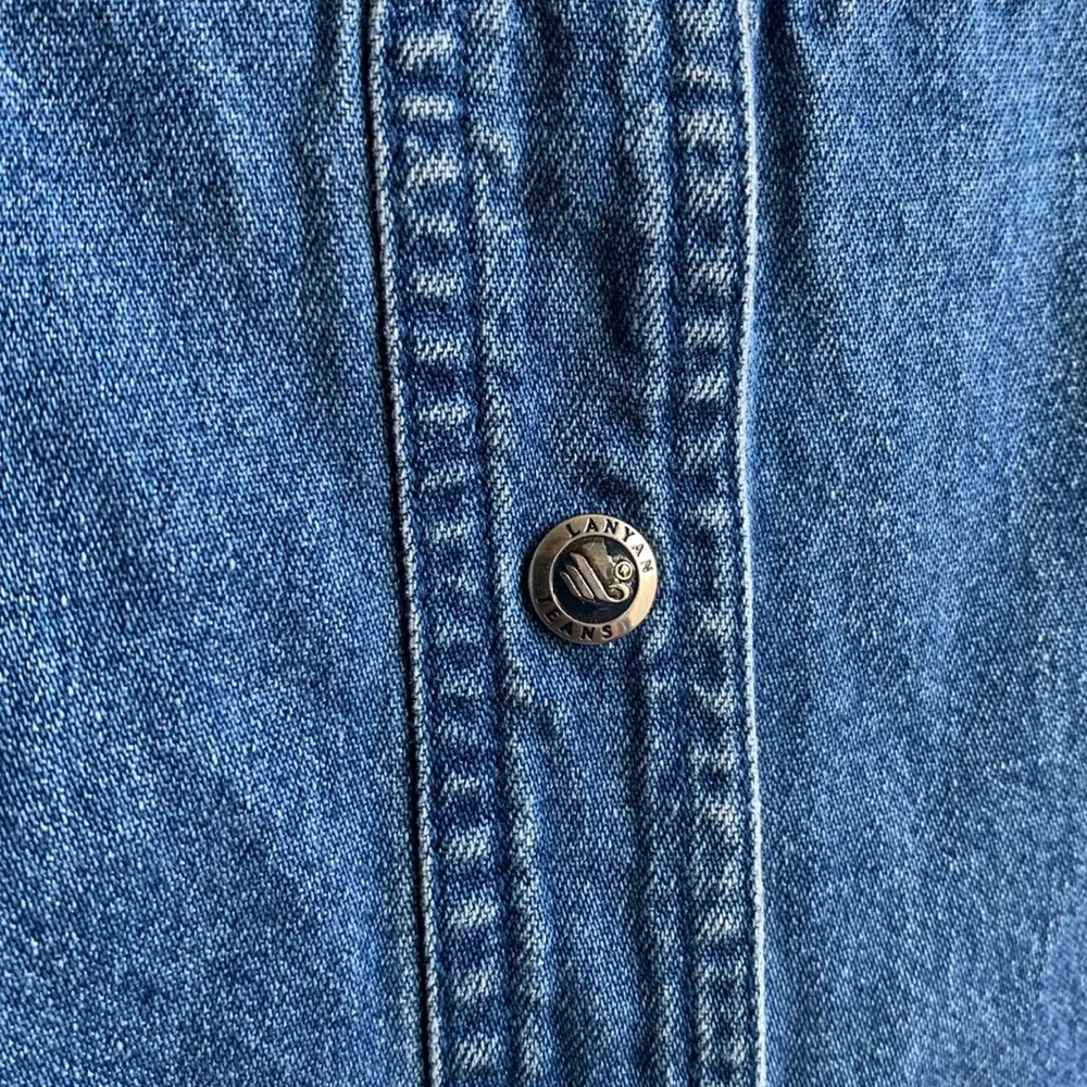 Rhinestone Cowgirl Studded Lattice Denim Chambray Western Shirt Blue - Image 4