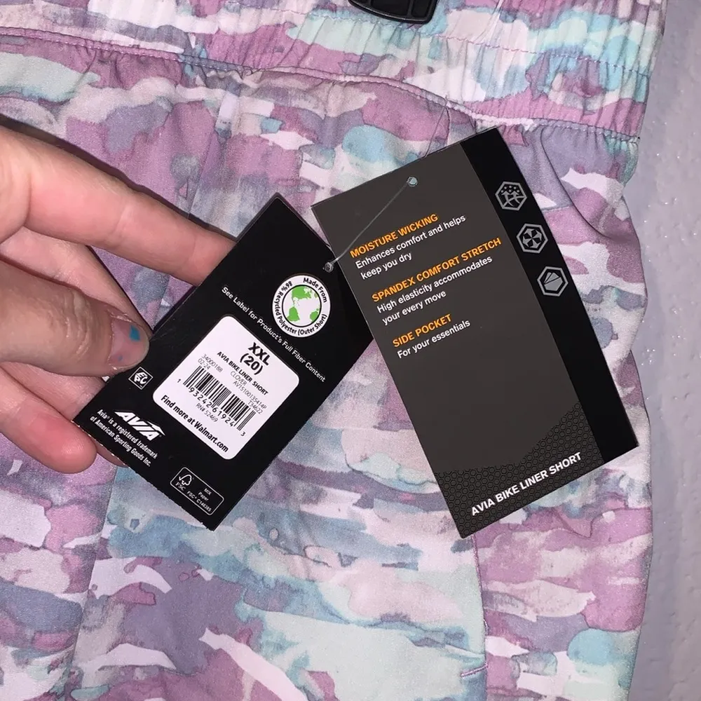 NWT Avia Clover Bike Liner Athletic Shorts - Image 4