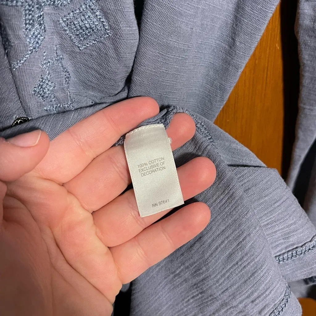 J. Jill Embroidered Woman's Blue Ling Sleeve Casual Blouse Size Large - Image 5