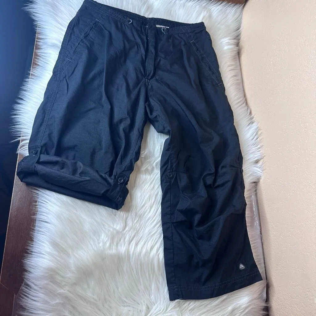 Nike ACG Crop Pants Size Small Black - Image 10