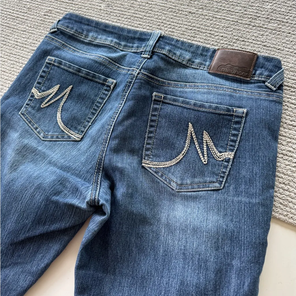 Maurices Western Style Flare Leg Dark Rinse Denim Jeans Size 7/8 Short - Image 3