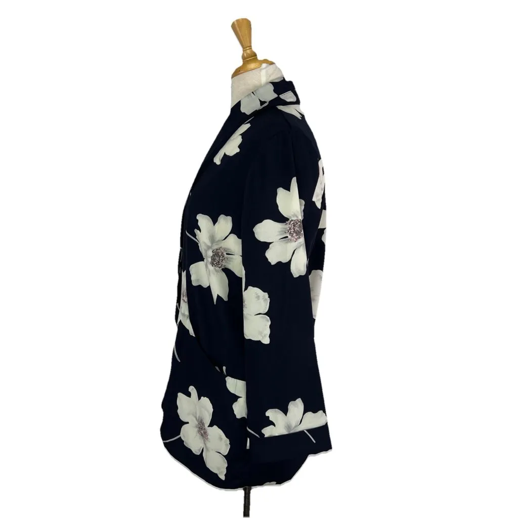 Sienna Sky Sz Medium Light Weight Open Front Blazer Jacket Navy and White Floral - Image 3