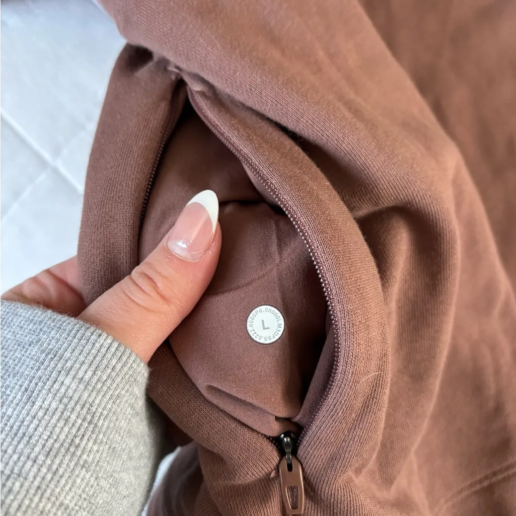 Lululemon Crewneck sweatshirt - Image 3