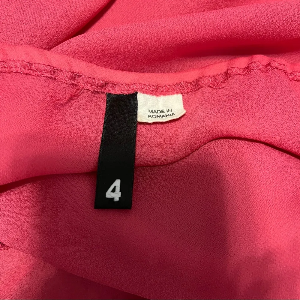 Divided Y2K Pink ruffle ring keyhole tank top - Image 7