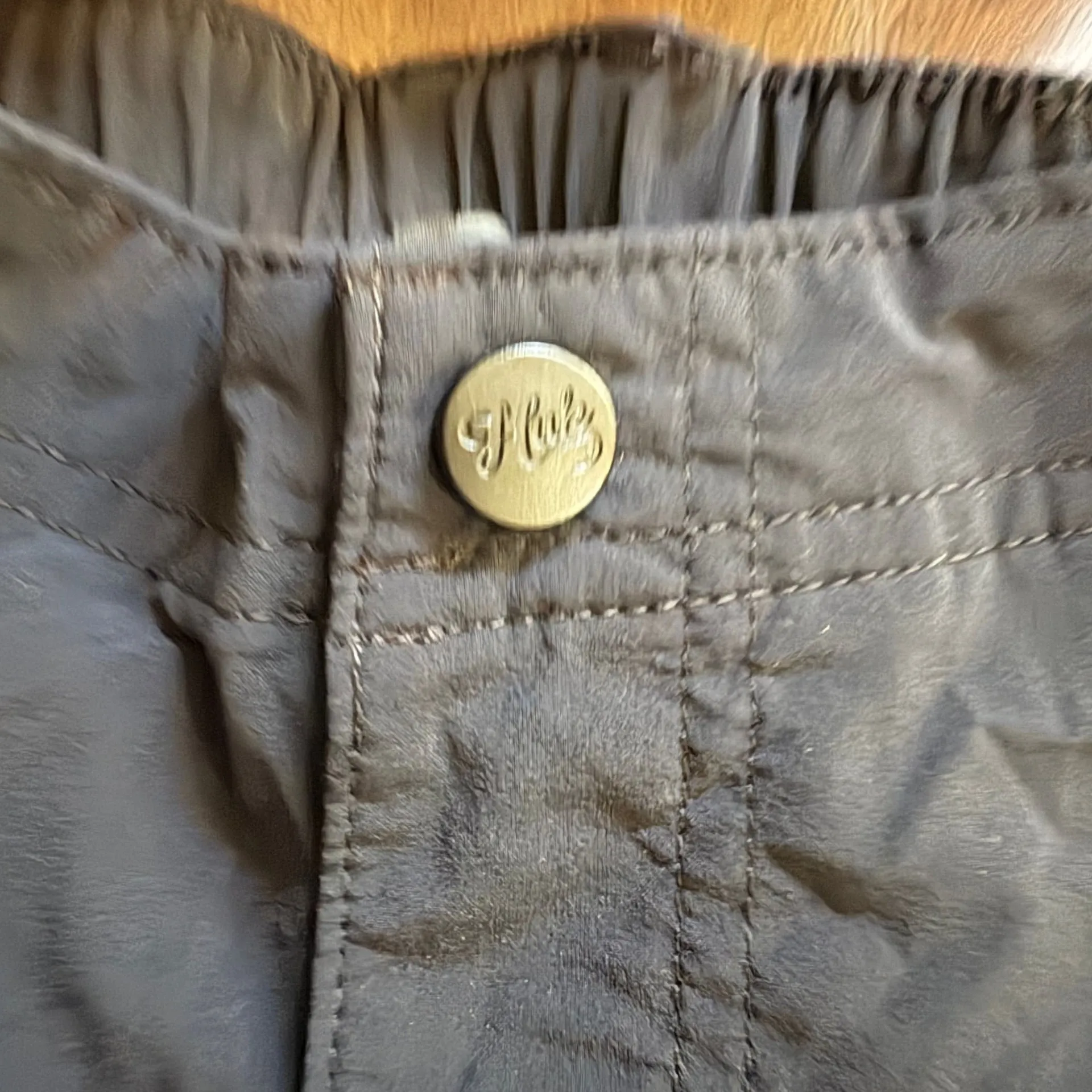 Huk women’s fishing shorts size small nwot Black - Image 4