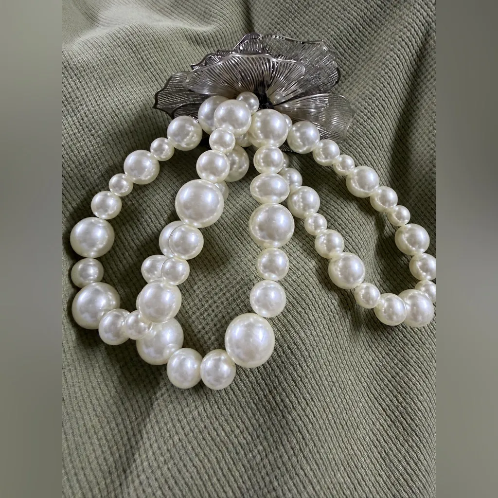 Zara Pearl Black Flower Floral Bracelet Pearlescent Statement Piece Wednesday - Image 4