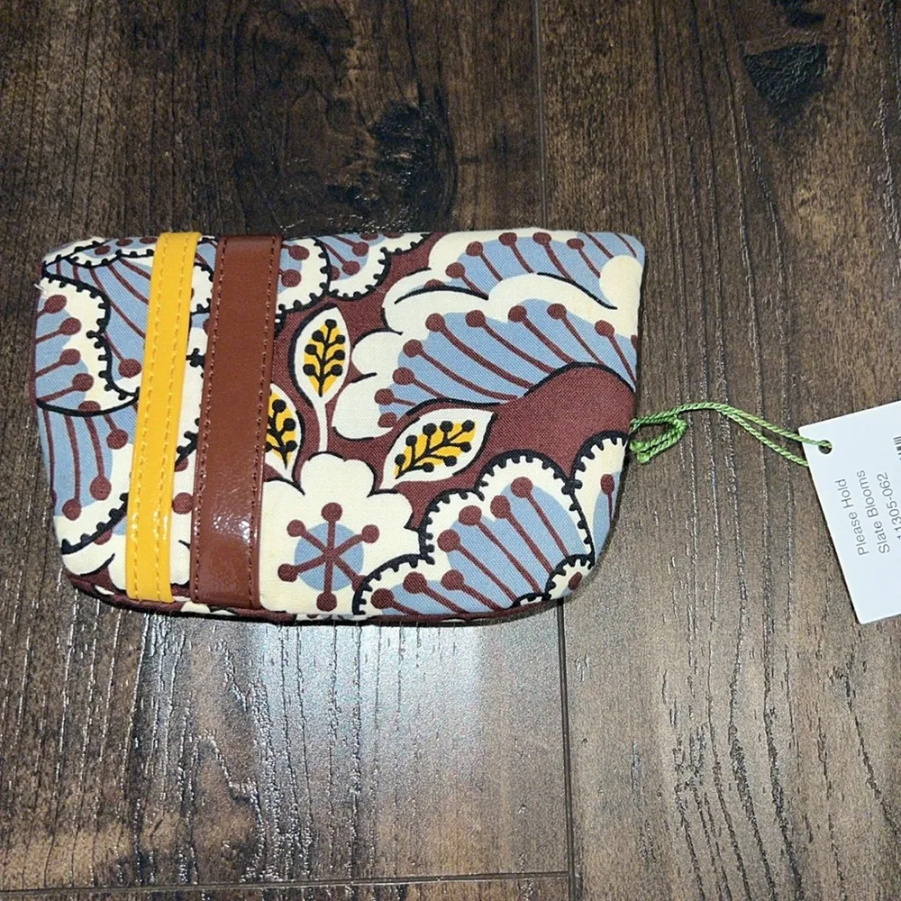 NWT Vera Bradley Please Hold Slate Blooms Foldable Clutch - Image 4