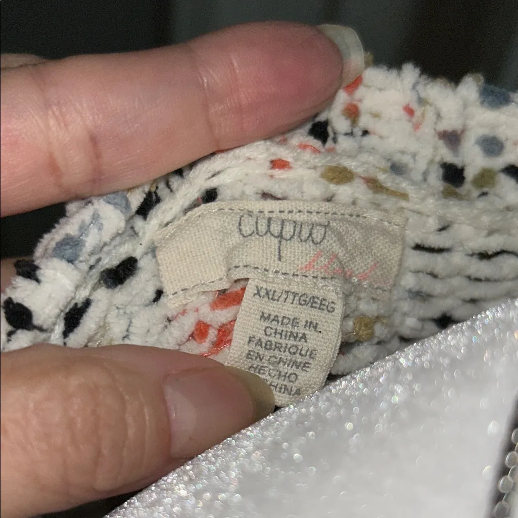 Cupio Cream and Black Knit Sweater - Image 9