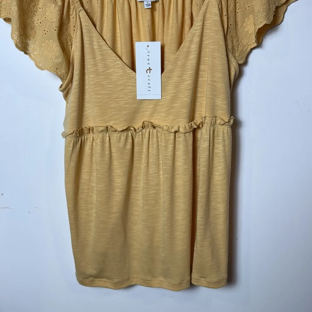 Brand New True Craft Women’s Babydoll Eyelet Sleeve Top in Yellow size L NWT - Image 3