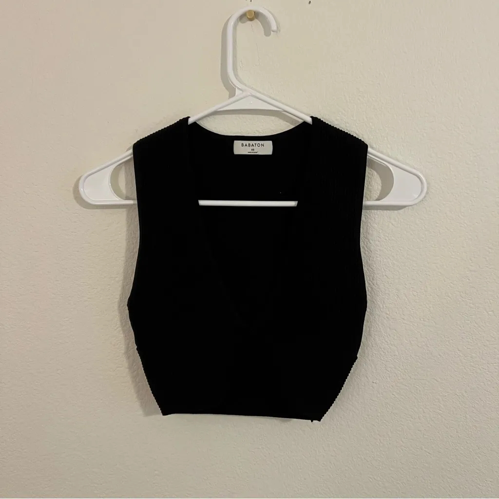 Aritzia Babaton Sculpt Knit Deep V Tank Black Ribbed tank - Image 3