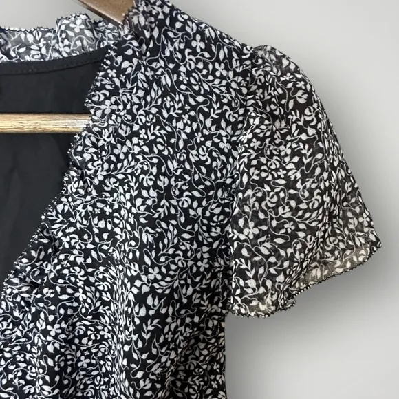 Wilfred Camelot Dress Navy White Floral Midi Cap Sleeve Medium Chiffon - Image 8