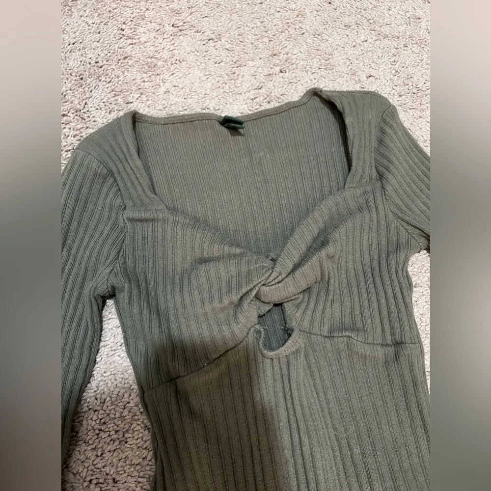 Wild fable green bodysuit NWOT size medium - Image 2