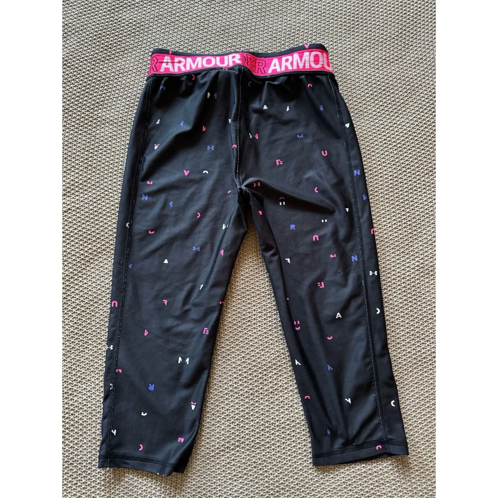 2 Set Of Under Armour Women's Heat Gear Crop Dri Fit Athletic‎ Leggings Size S - Image 3