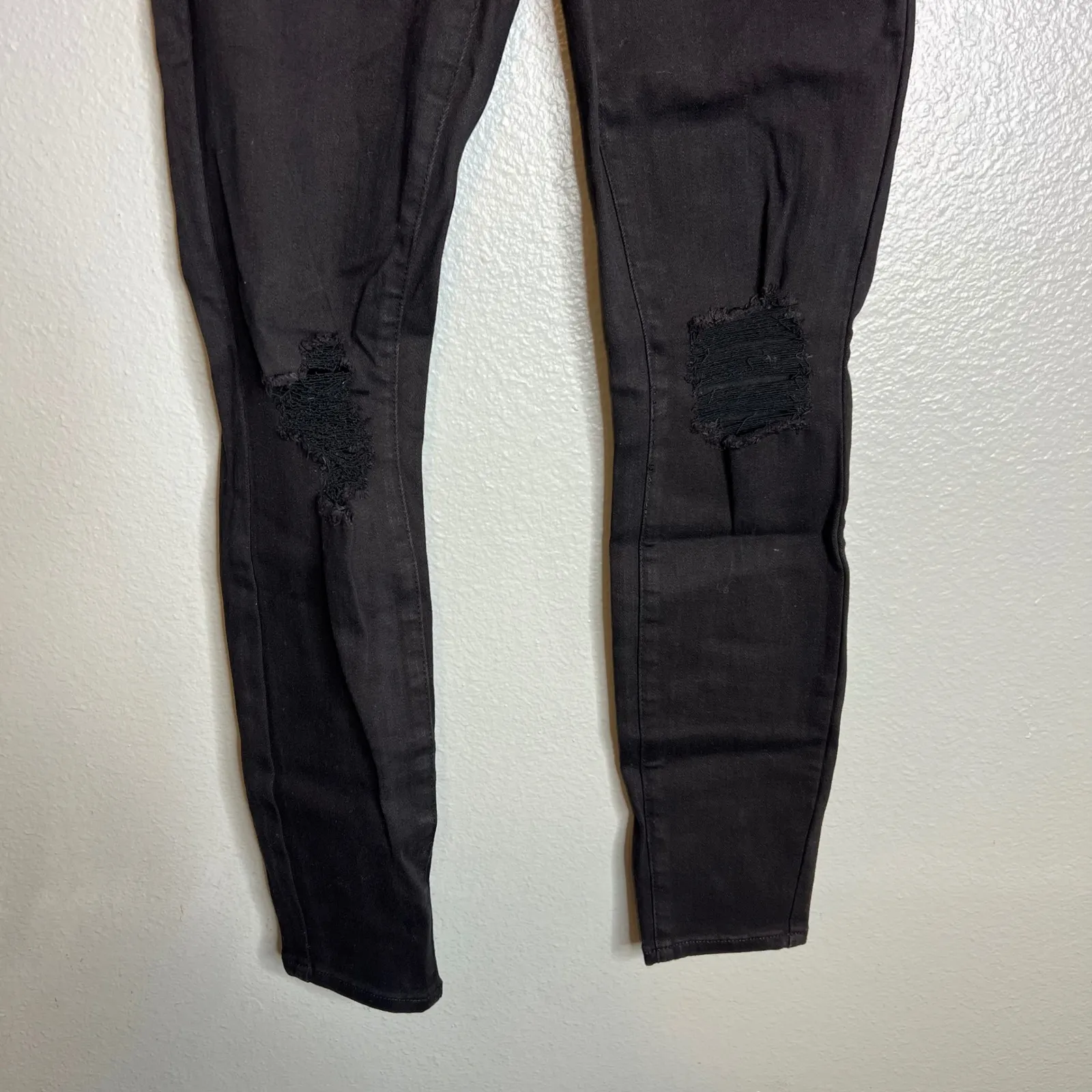 NY&Co Curvy Sculpting Skinny Jeans Size 0 Black Distressed Ripped Knee‎ NWT - Image 7