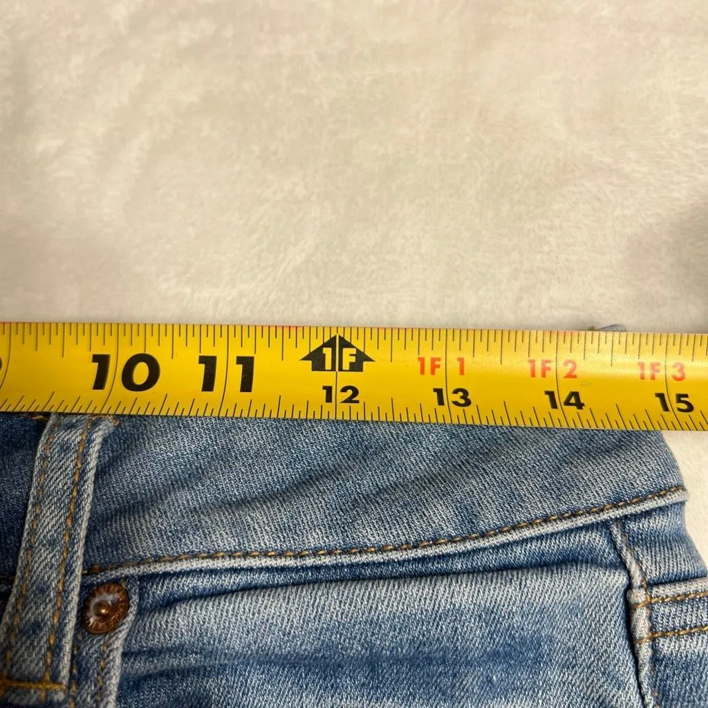 American Eagle Midi Shorts 8 Women - Image 7