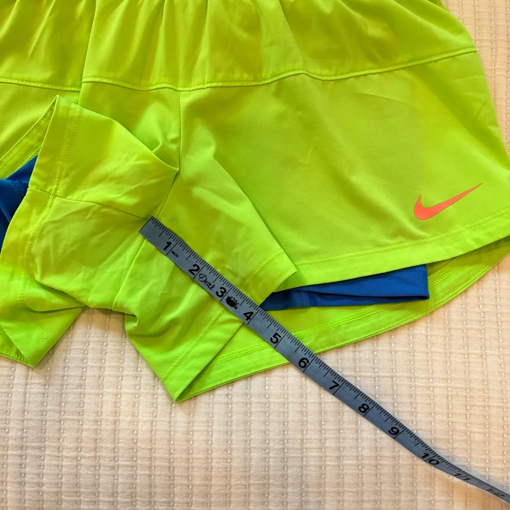 Nike Dri-Fit Icon Woven 2-1 Women's Shorts Lime Green Blue Size Medium 4" inseam - Image 9