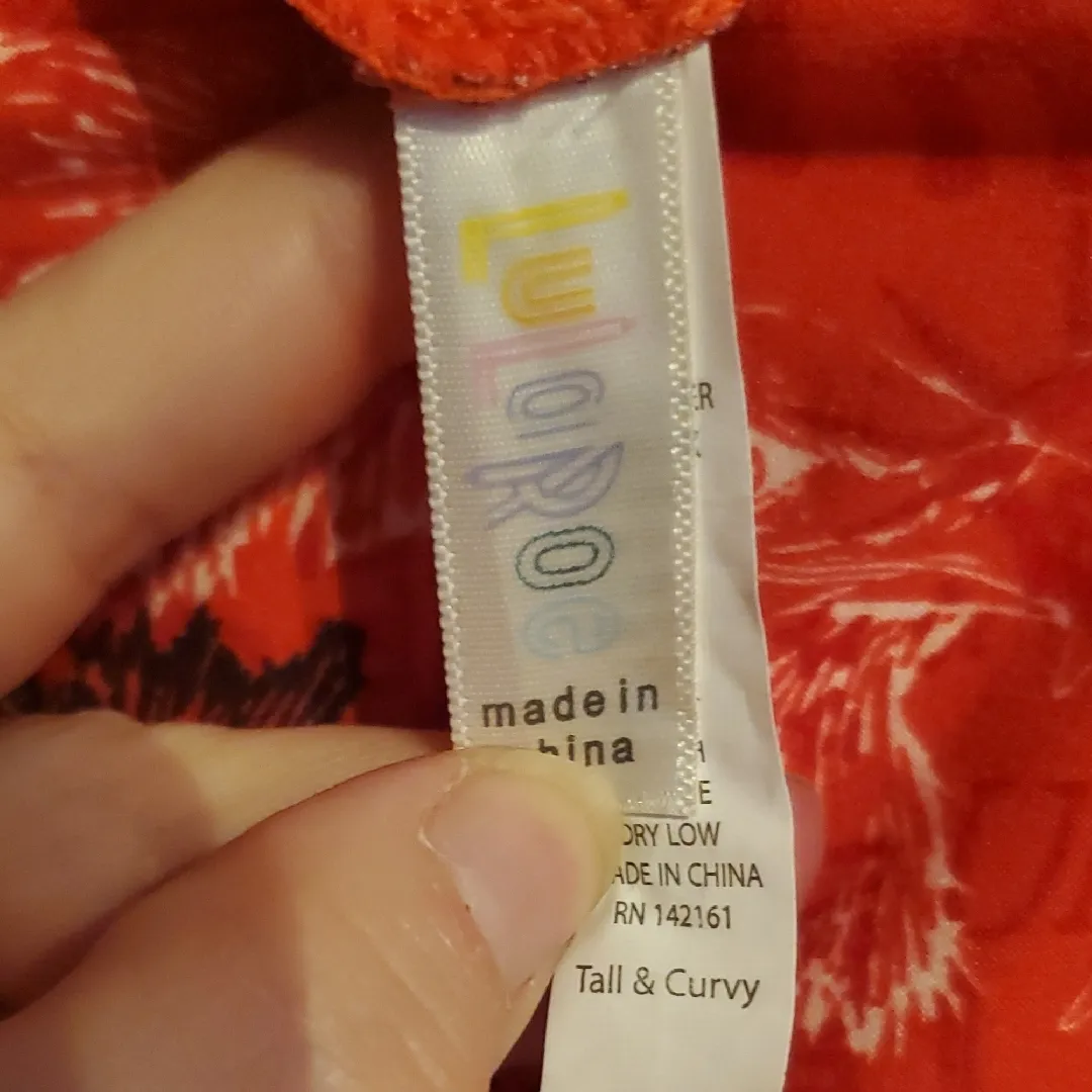 LuLaRoe Red Leggings With Eagle Heads - Image 2