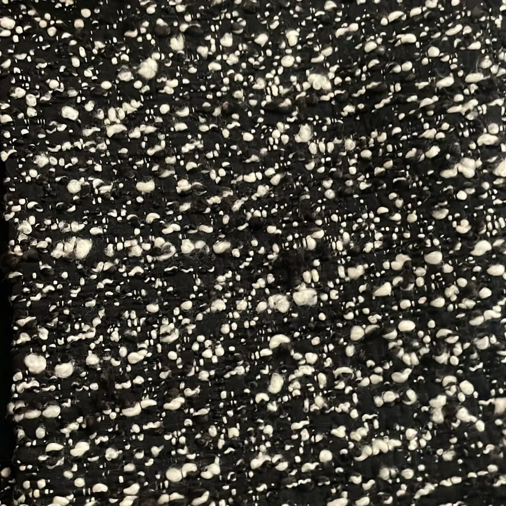 Gianfranco Ferre Black & White Textured Skirt Size 6 - Image 4