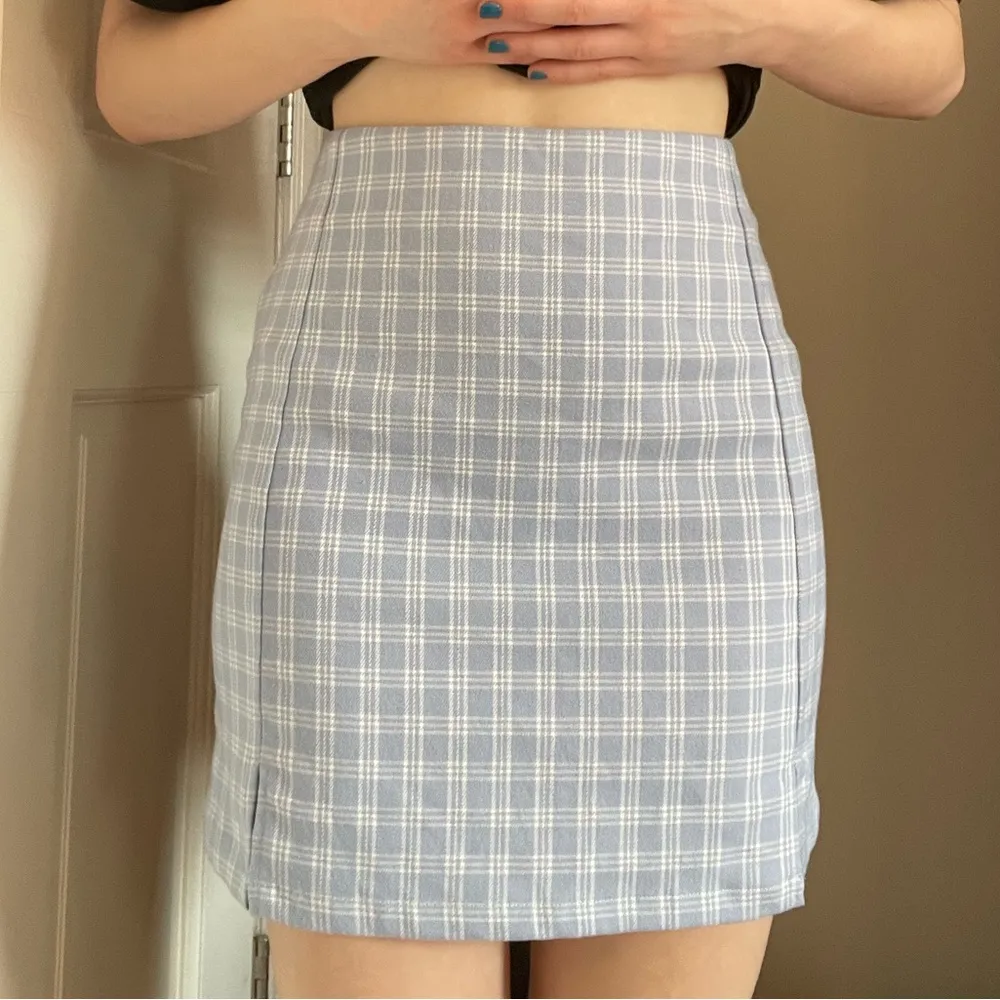John Galt Brandy Melville Plaid Cara Mini Skirt Size XS blue plaid academia - Image 7
