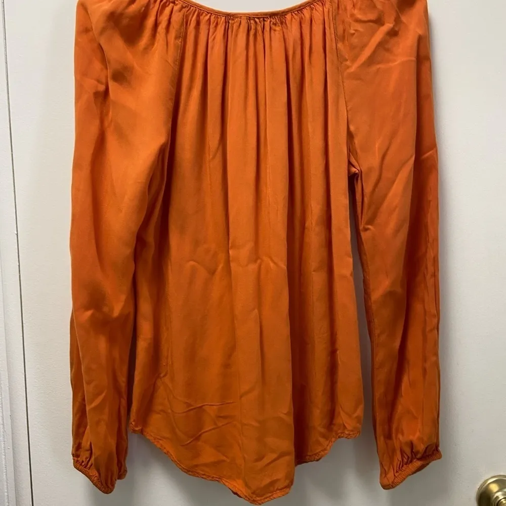 Karen Kane pumpkin spice blouse. Perfect for the upcoming season. Size XS - Image 3