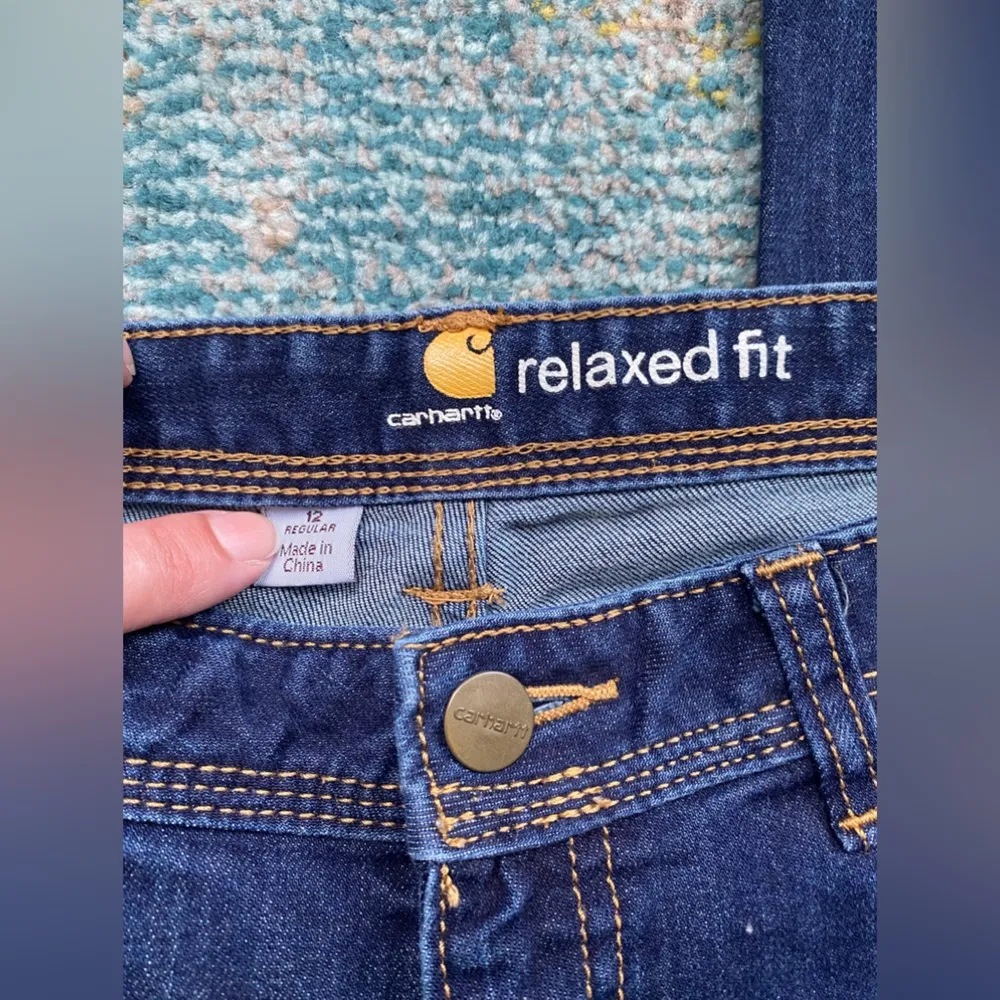 Carhartt women’s relaxed fit bootcut jeans, size 12 - Image 5